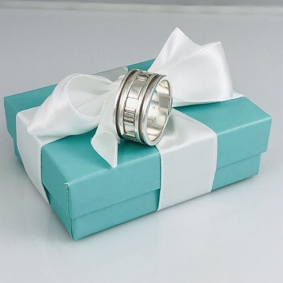 Size 5.5 Tiffany & Co Silver Atlas Ring Unisex Wide Band Roman Numerals - Picture 2 of 7